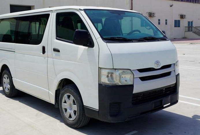hiace66124PicJ