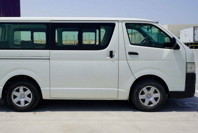 hiace66124PicK