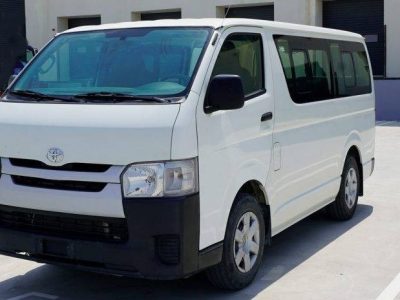 hiace66124PicA